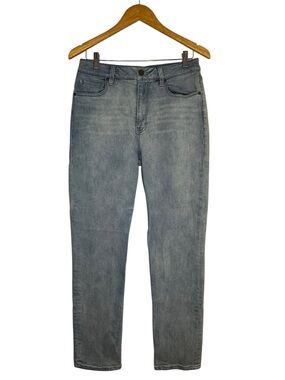 CAbi Higher Straight Jeans 8 Light Wash